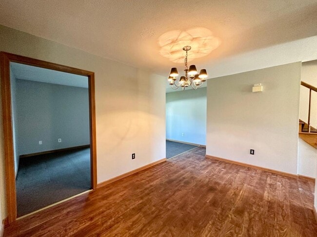 Building Photo - 18 Partridge Ct