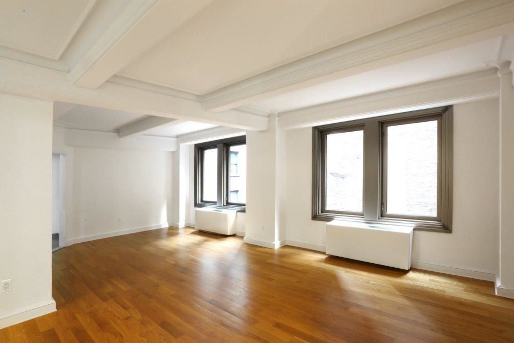 Primary Photo - 101 W 54th St