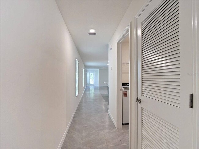 Building Photo - 31115 Silver Stage Dr
