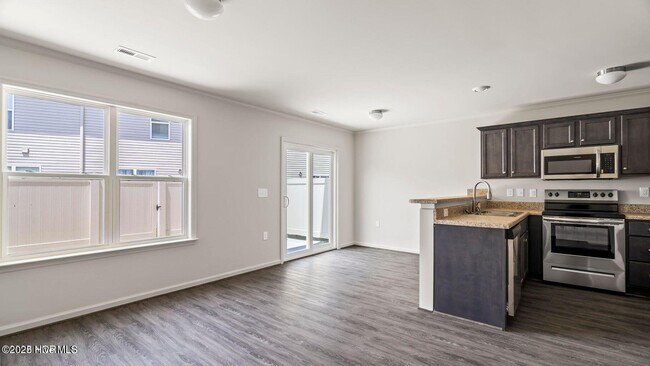 Foto del edificio - 317 Glenellen Loop Rd