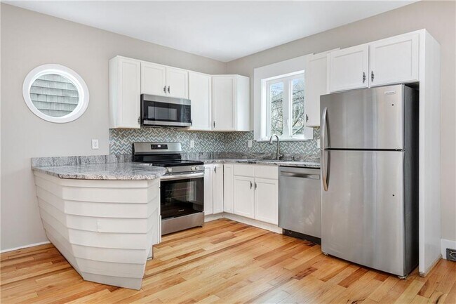 Foto del edificio - 427 Spring St