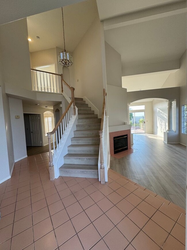 Building Photo - 3758 Scenic Way