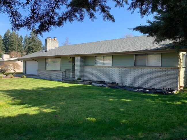 Foto del edificio - 3524 McCormick St SE