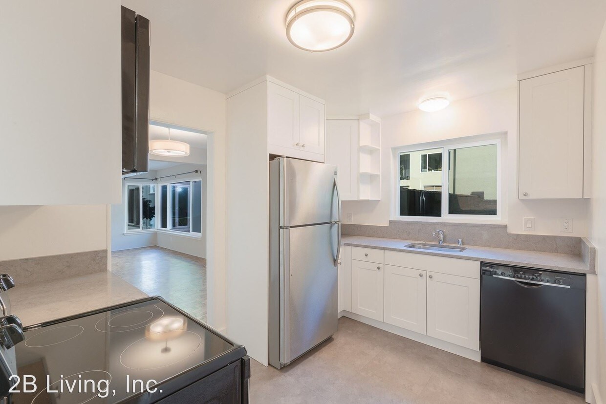 Foto principal - 2208 Lakeshore Ave