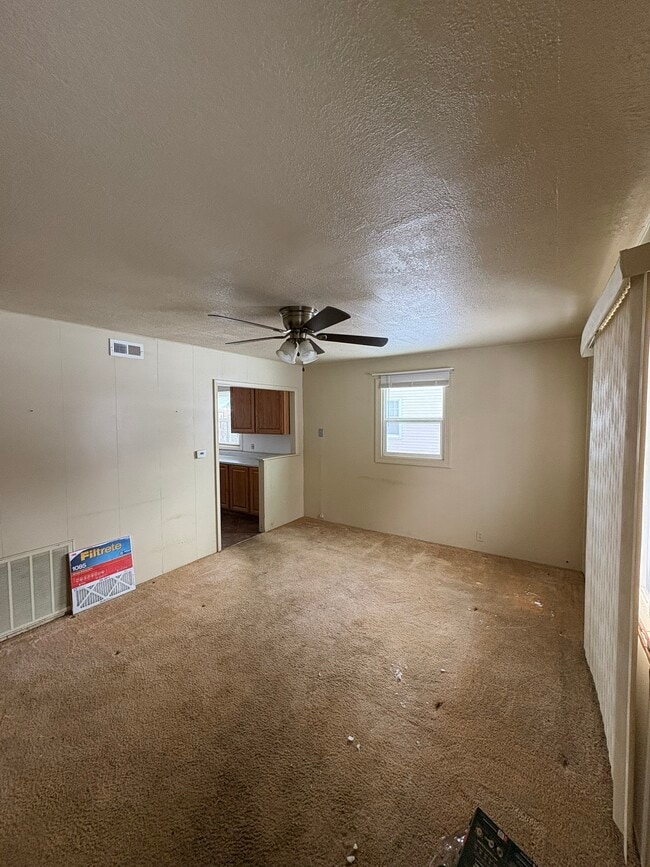 Building Photo - 313 E North St