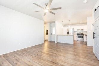 Building Photo - 913422-3422 Kiki St