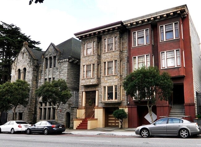 Photo - 1335 Oak St Apartment