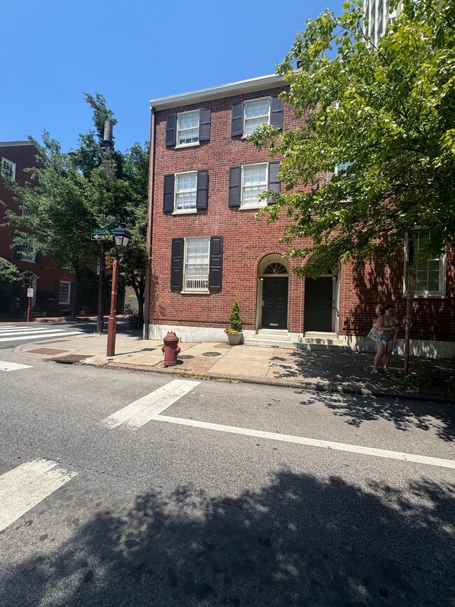 637 Spruce St. - 637 Spruce St