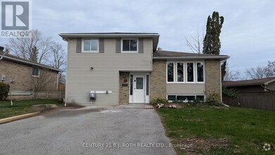 Building Photo - 20 Meadowland Ave