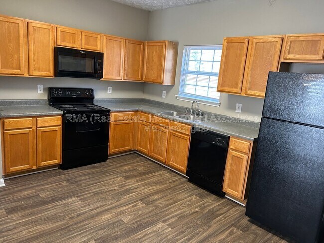 Foto del edificio - 1735 Carrington Dr