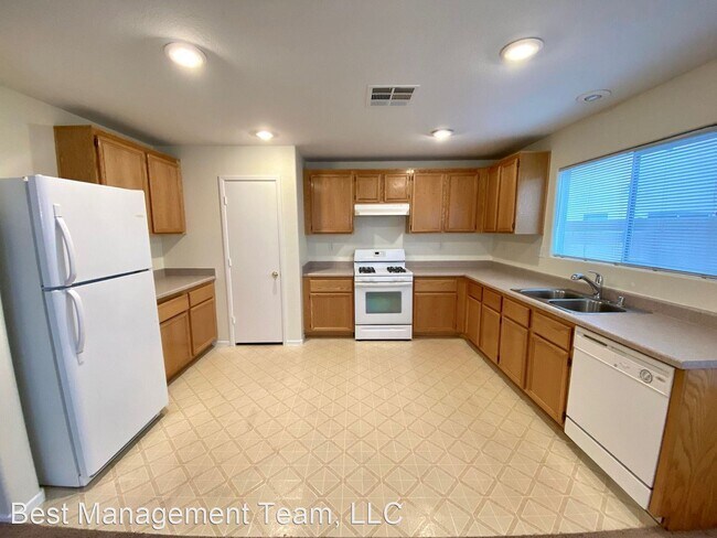 Foto del edificio - 4 br, 2.5 bath House - 7260 Daily Hope Avenue