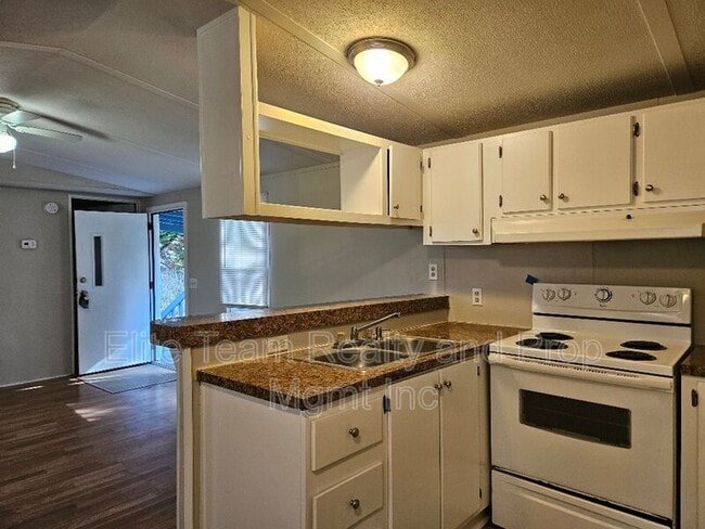 Foto del edificio - 776 Montgomery Dr