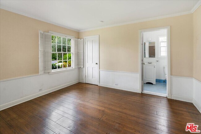 Foto del edificio - 146 N Gunston Dr