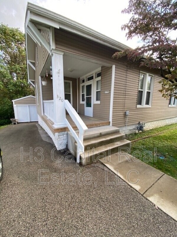 Primary Photo - 320 Leila St
