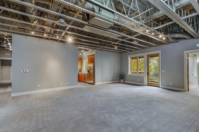 large living dinning - 706 SW Industrial Way