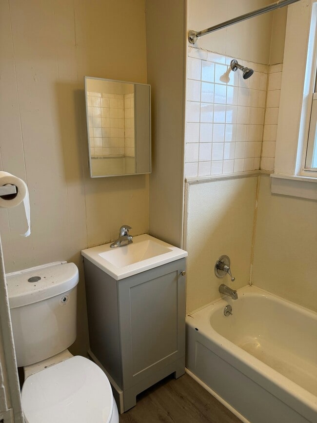 Foto del edificio - 141 Orange St