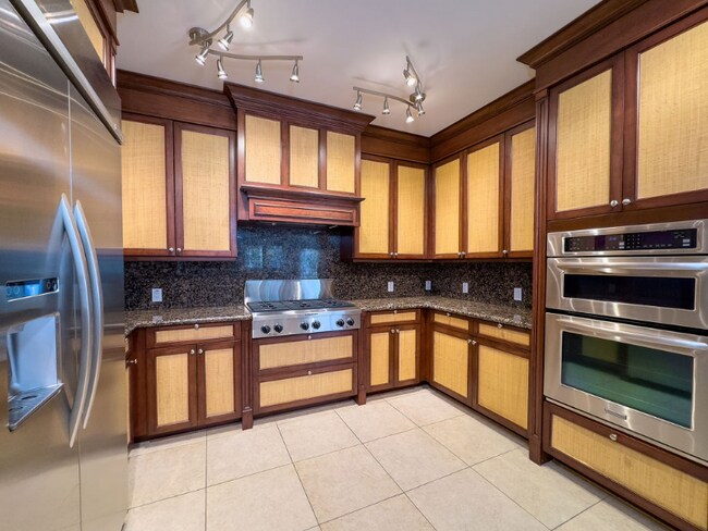 Foto del edificio - 4241 N Ocean Blvd