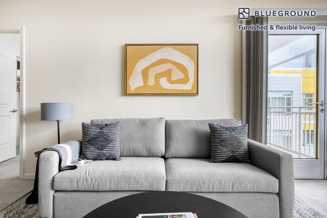 Building Photo - 2865 Park Blvd