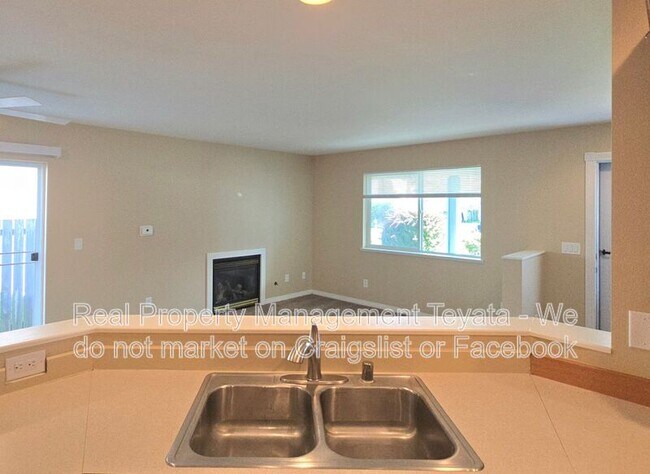 Foto del edificio - 258 B St