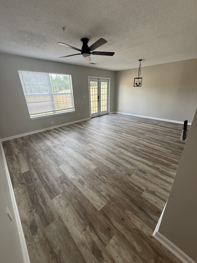 Living Room - 272 Swaying Pine Ct