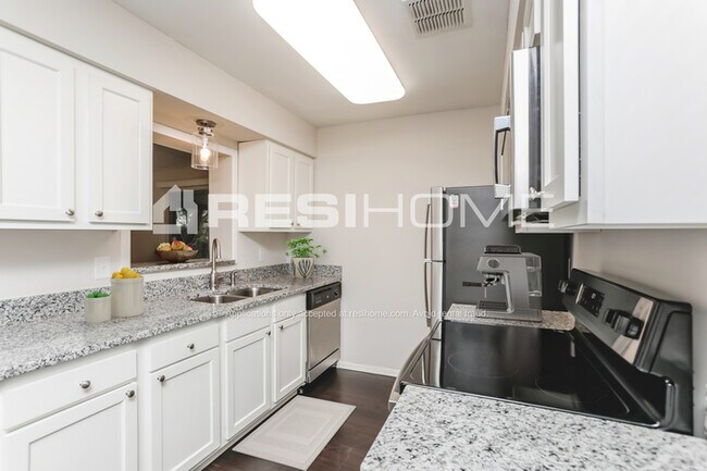 Foto del edificio - 1407 Sunridge Rd