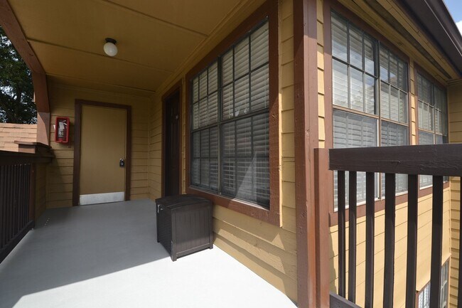 Foto del edificio - Corner Unit 1/1 Condo in Altamonte ~ Gated...