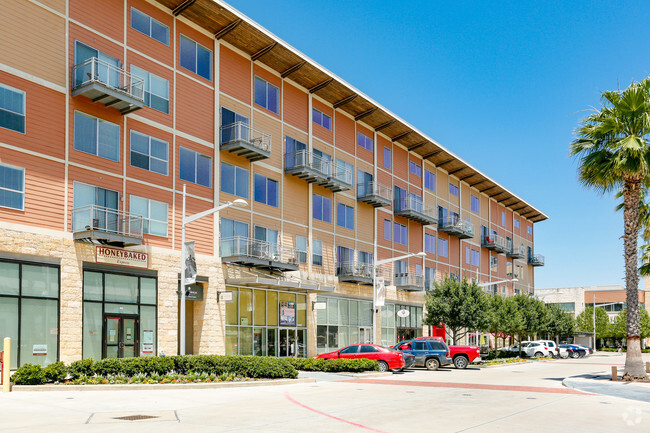 Residences At Pearland