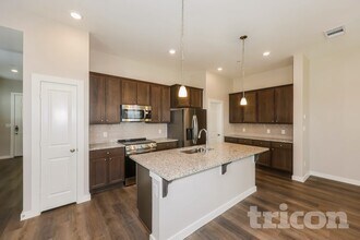 Interior Photo - Tricon Garland