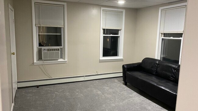 Foto del edificio - 604 Broad St