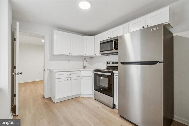 Building Photo - 2508 N Sartain St