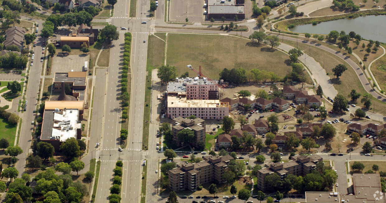 Foto principal - Olson Park Apartments