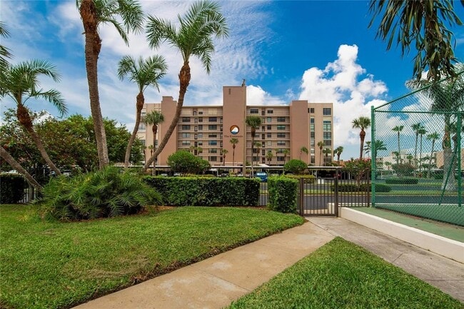 Foto del edificio - 7700 Sun Island Dr S