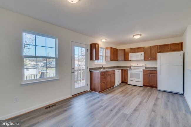 Building Photo - 2926 Sorrell Ct