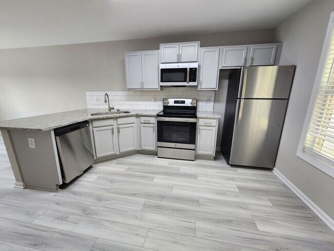 Foto del edificio - Apartment for Rent in Benson, NC