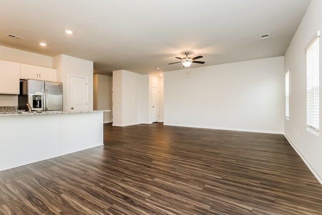 Building Photo - 187 Dorian Lp