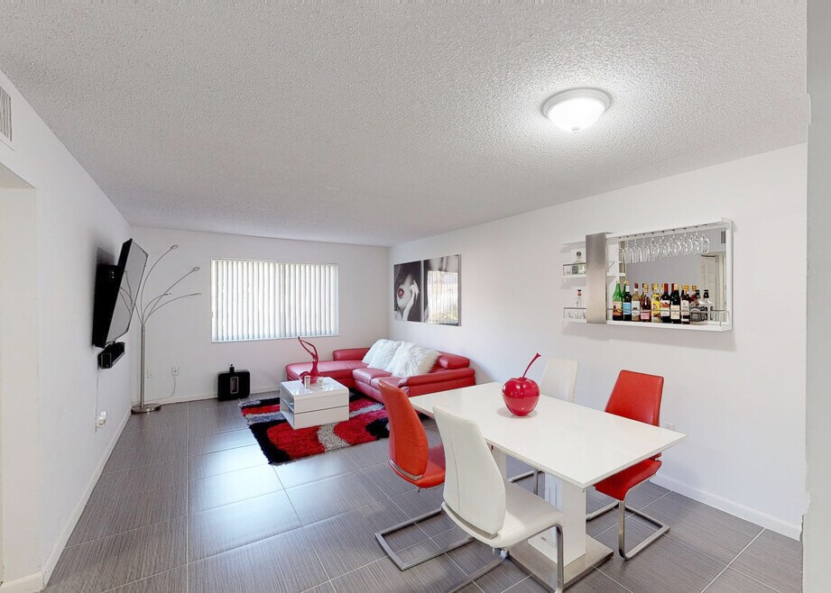 Paradise Isles Apartments