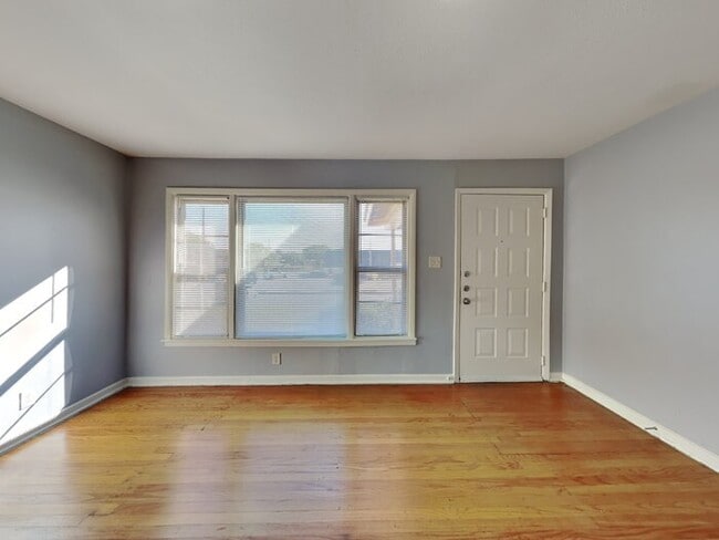 Foto del edificio - 4209 Arden Pl