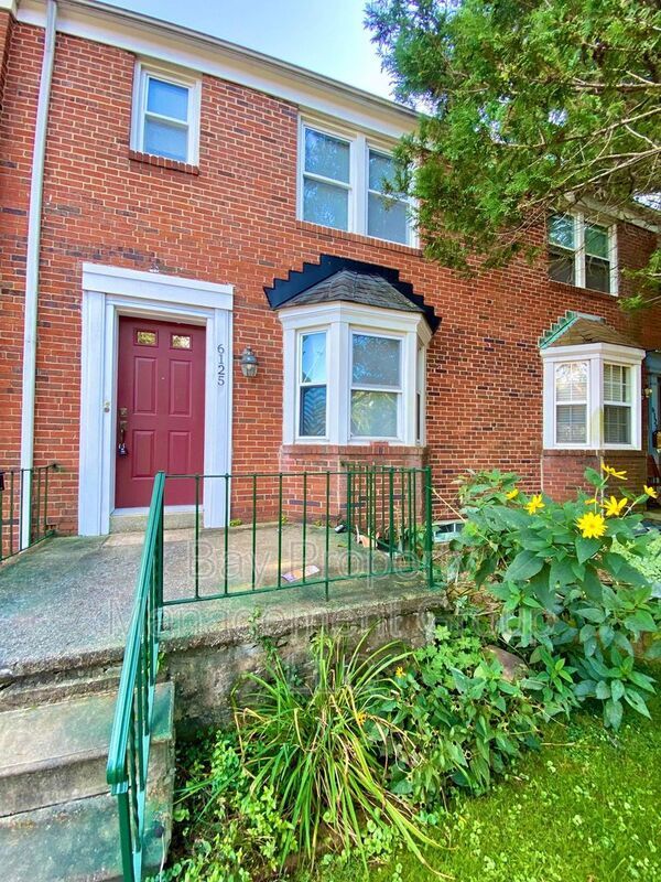 Primary Photo - 6125 Parkway Dr
