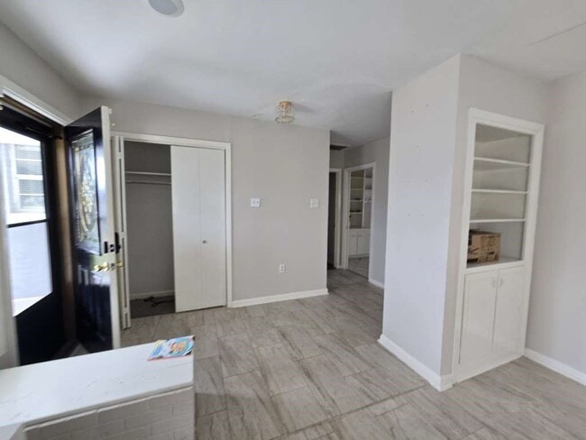 Foto del edificio - 1903 Britton St