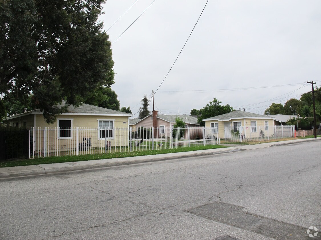 Building Photo - 11149 Dodson St