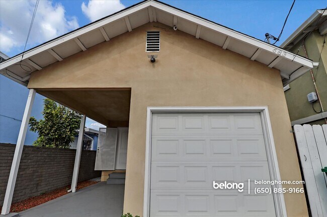 Foto del edificio - 683 Harbour Way