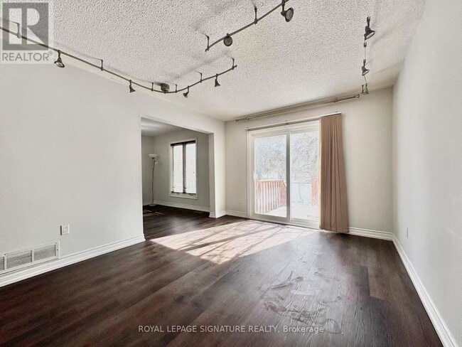 Building Photo - 139 Campbell Ave