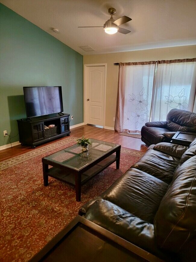 Foto del edificio - 13738 Caden Glen Dr