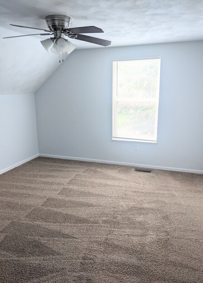 Foto del edificio - 337 Gilbert Ave