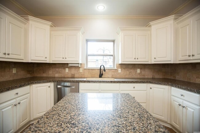 Foto del edificio - 2601 Sweetgrass Dr