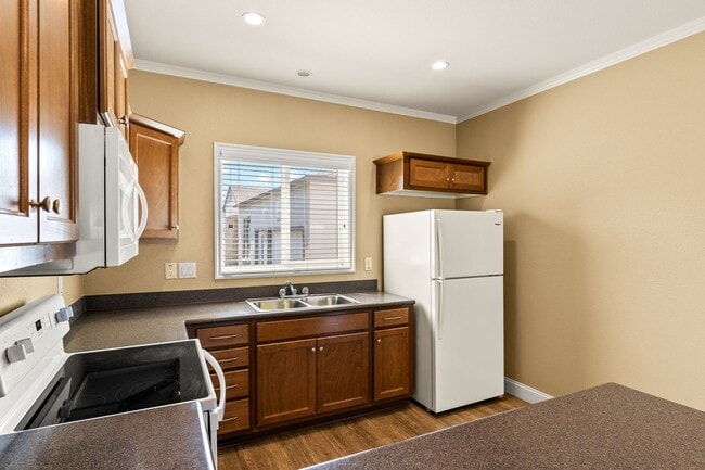 Foto del edificio - Move-In Ready! A Bright & Open Designer Co...