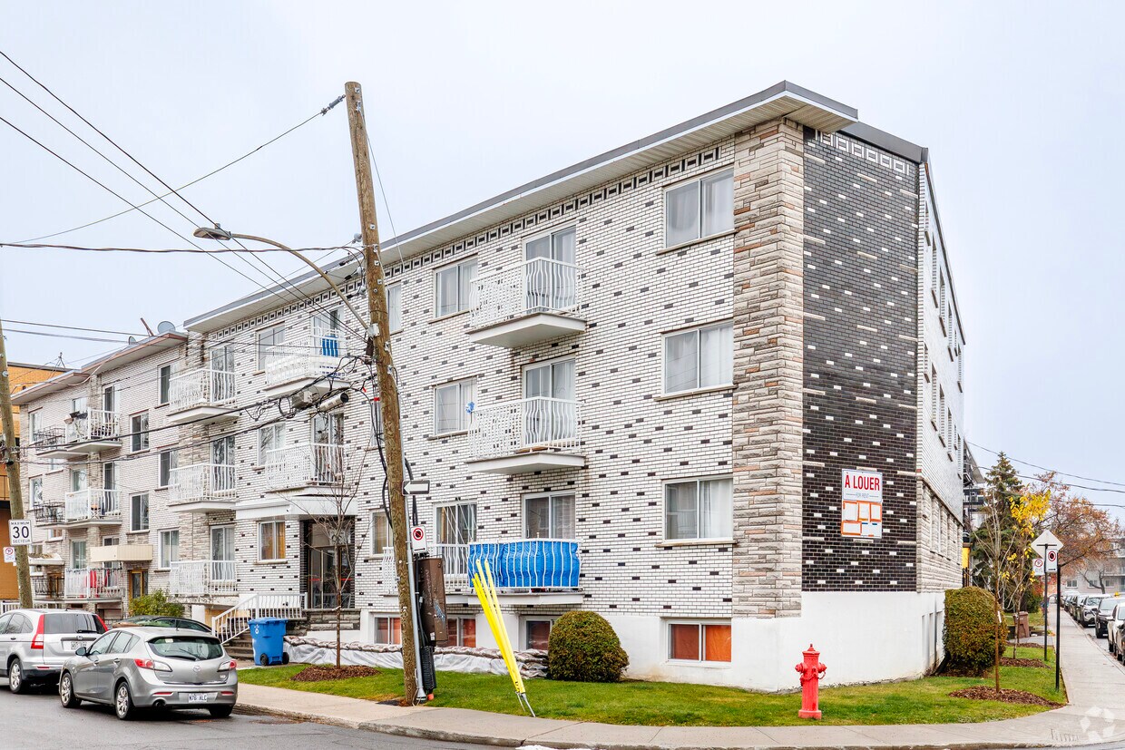 Building Photo - 7485 Av De Chester