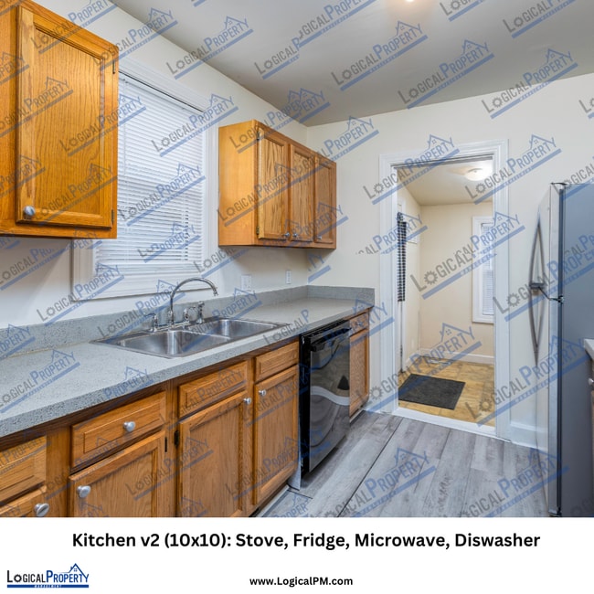 Building Photo - 2/1 Ranch Home with Garage. All applncs in...