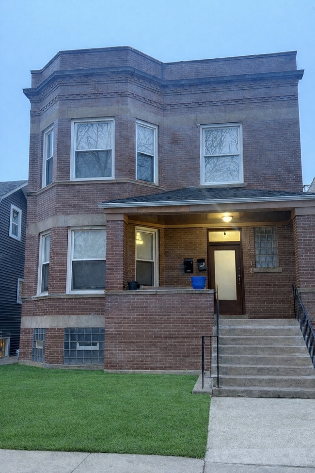 Building Photo - 11322 S Calumet Ave