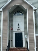 Building Photo - 4701 Pennoak Ln